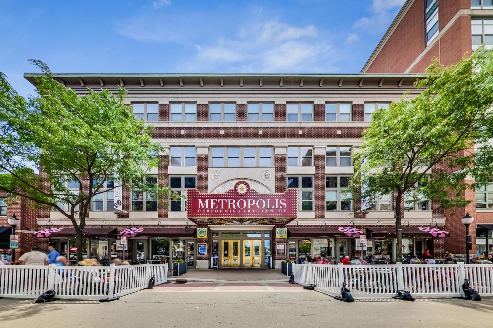 151 W Wing Street Unit: 805