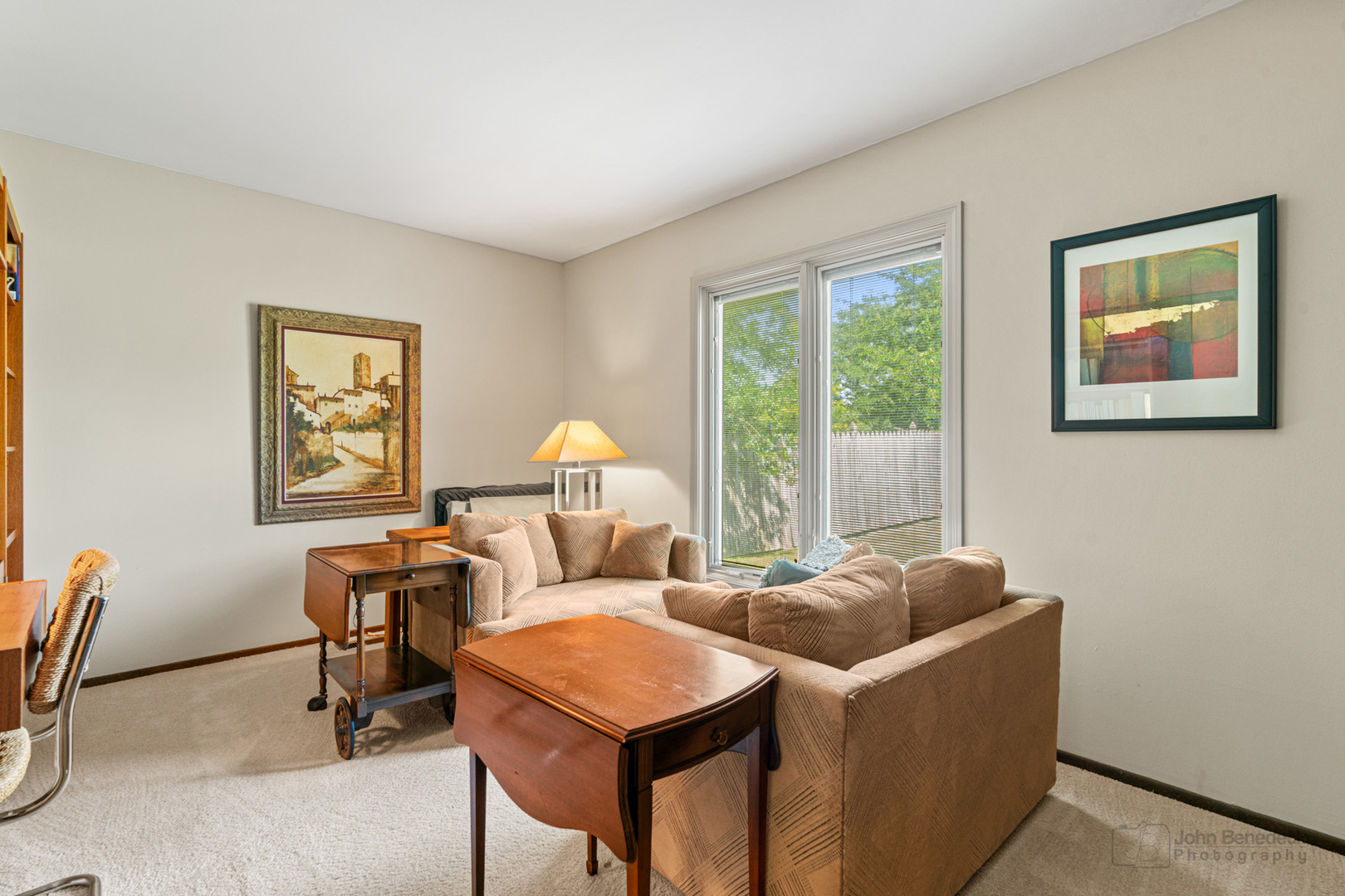 810 W Lakeside Plaza