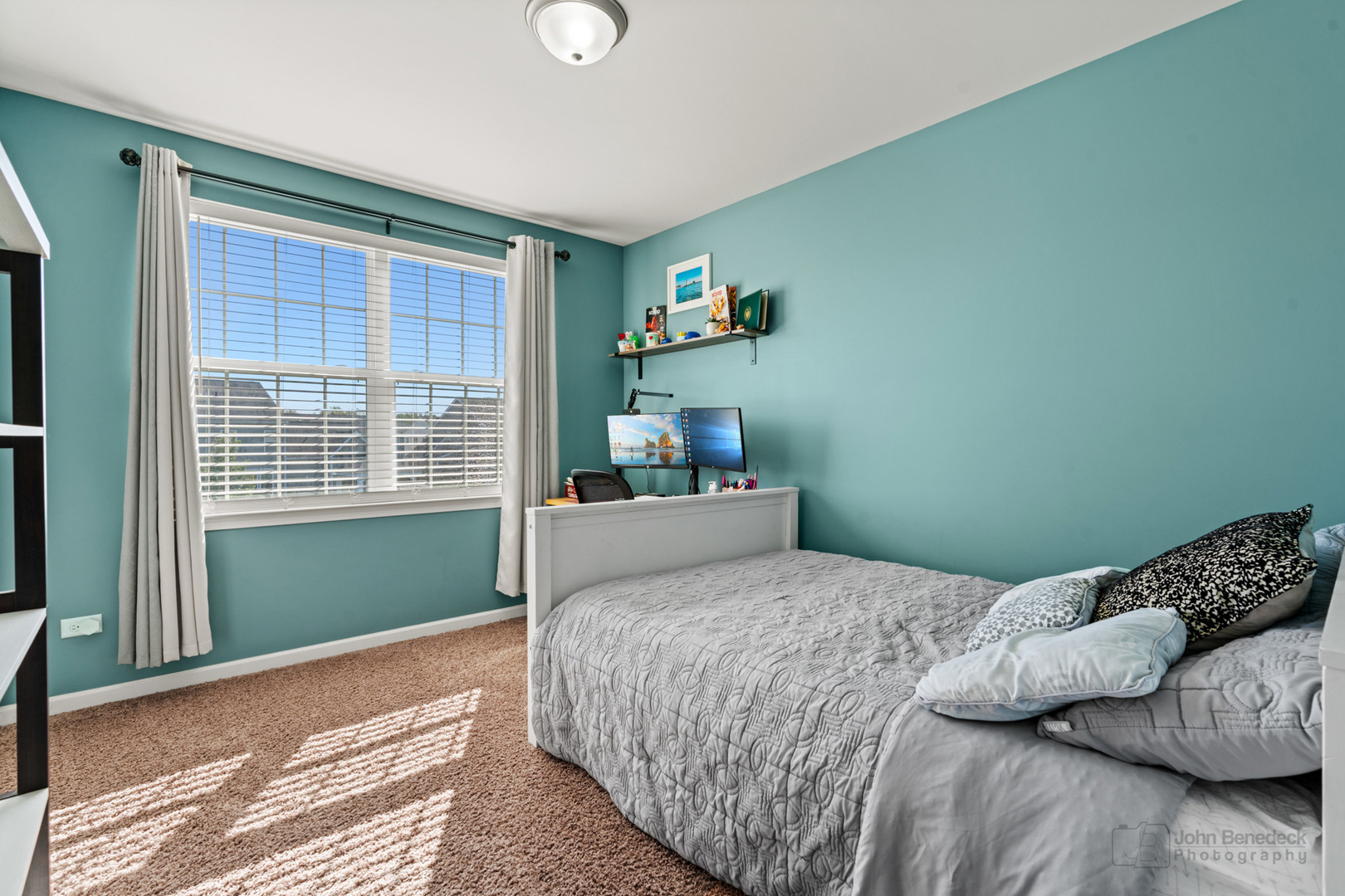 3675 Congressional Parkway