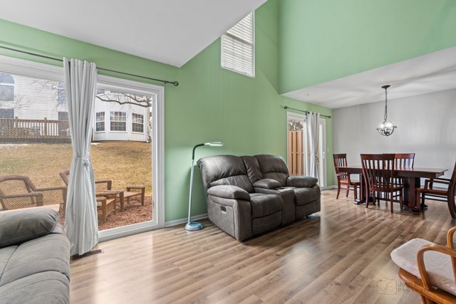 360 Ascot Lane