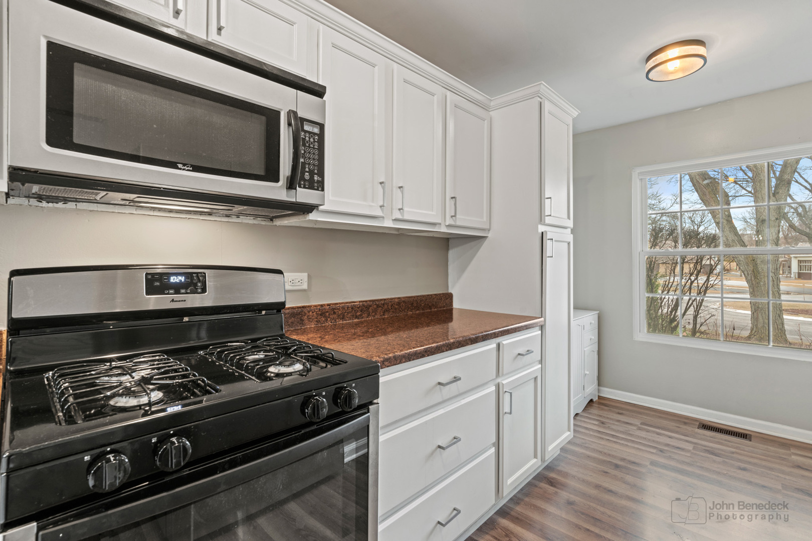 360 Ascot Lane