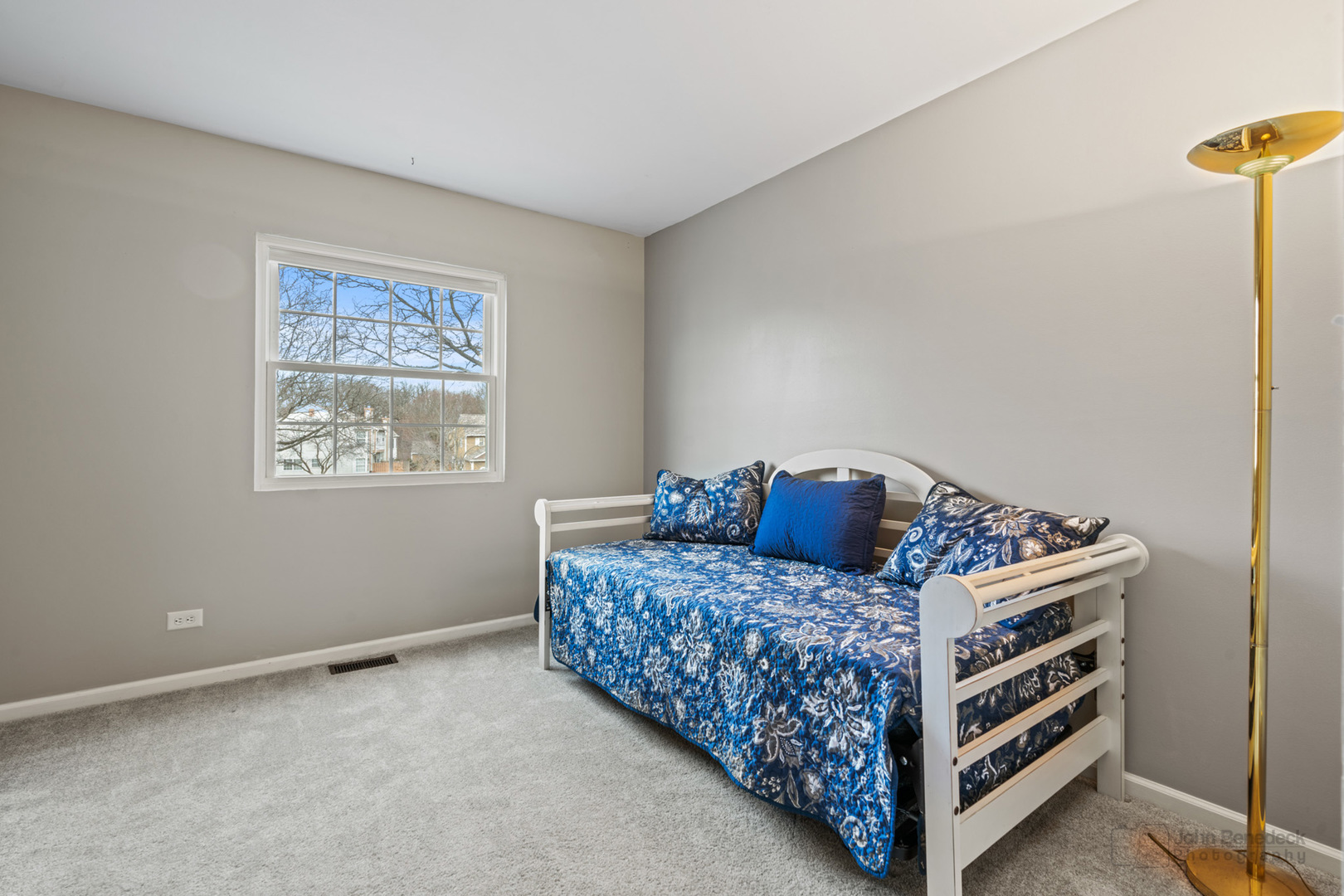 360 Ascot Lane