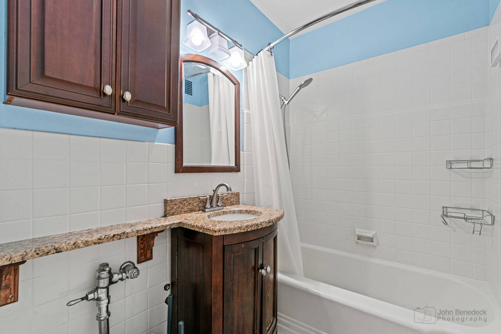 1585 Ridge Avenue Unit: 601