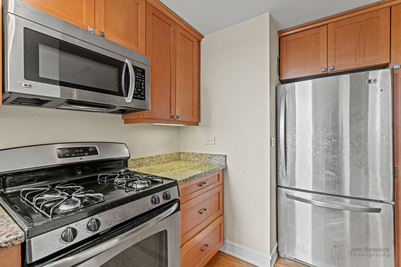 1585 Ridge Avenue Unit: 601