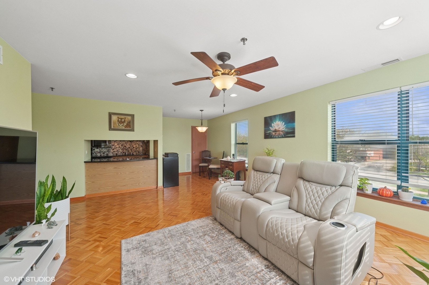 3255 Kirchoff Road Unit: 305