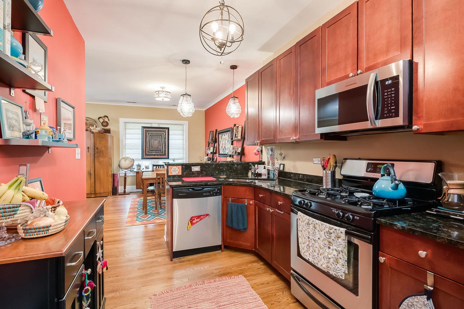 206 S LOMBARD Avenue Unit: 206B