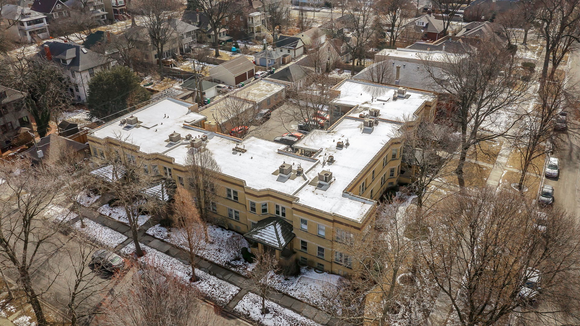 206 S LOMBARD Avenue Unit: 206B