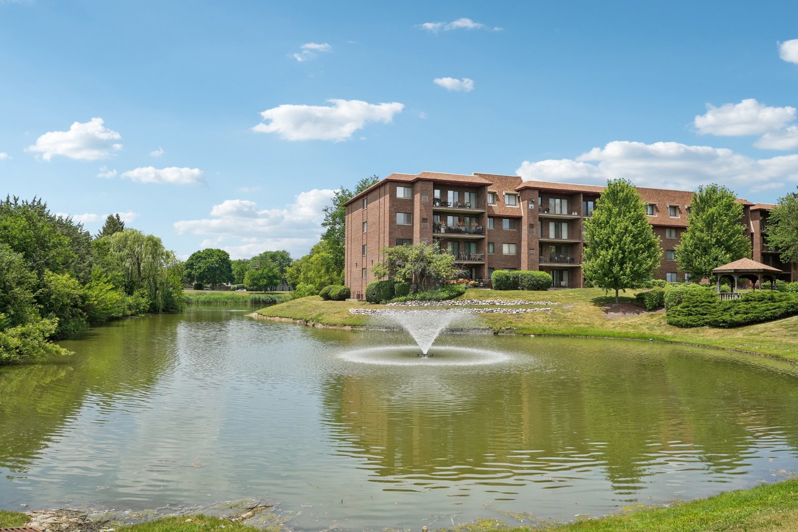 101 Old Oak Drive Unit: 200