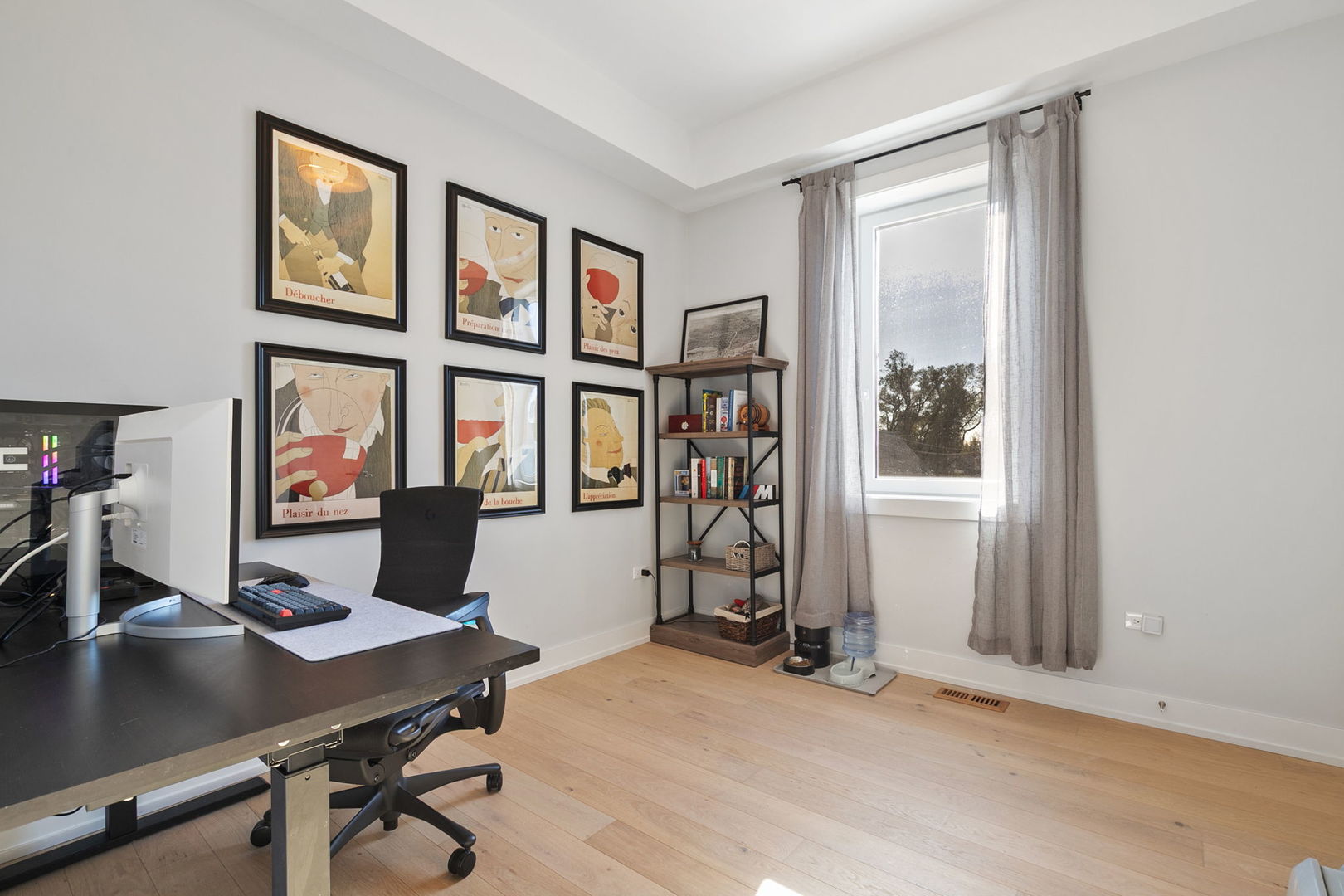 5113 N Lincoln Avenue Unit: 303