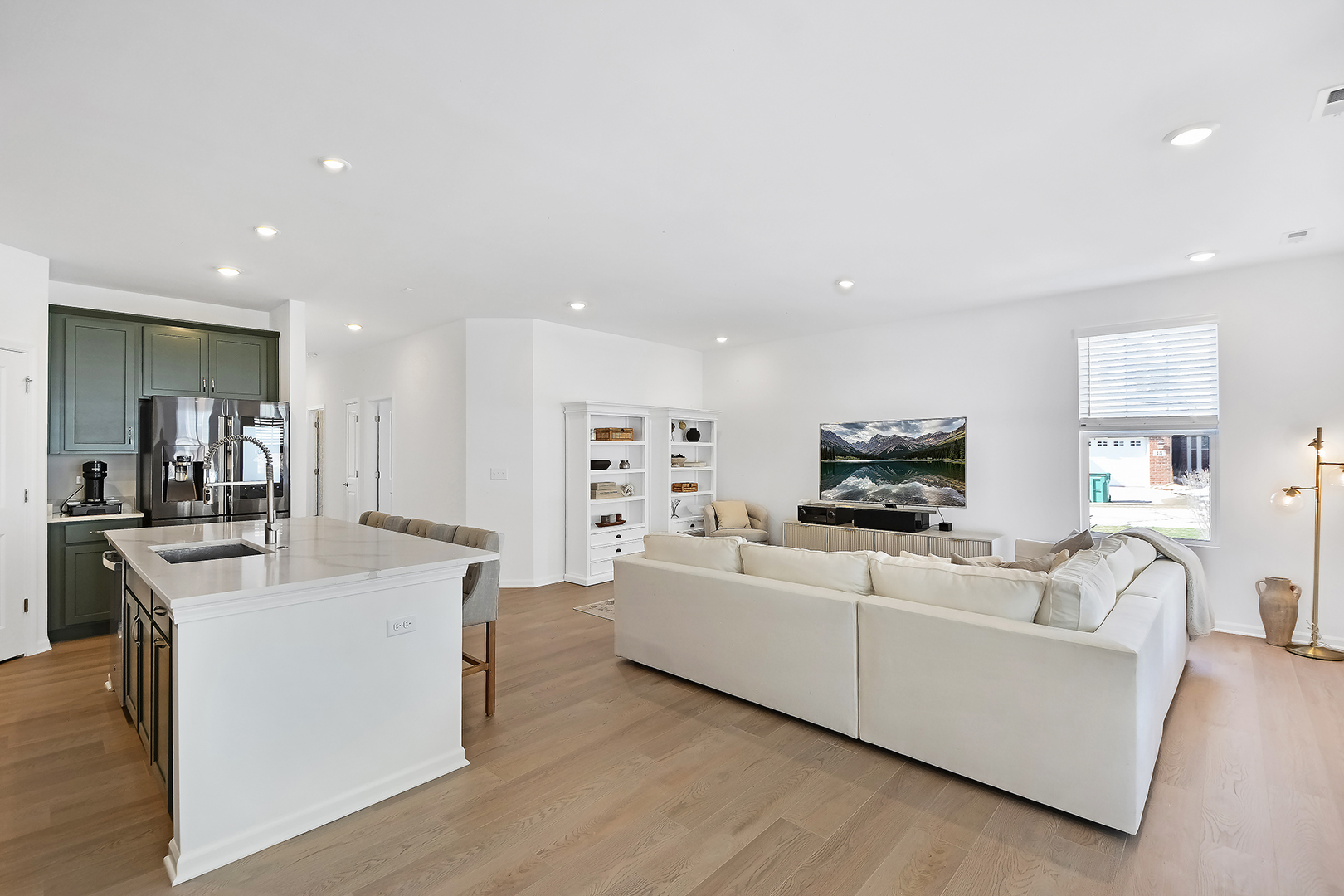 20 Harborside Way