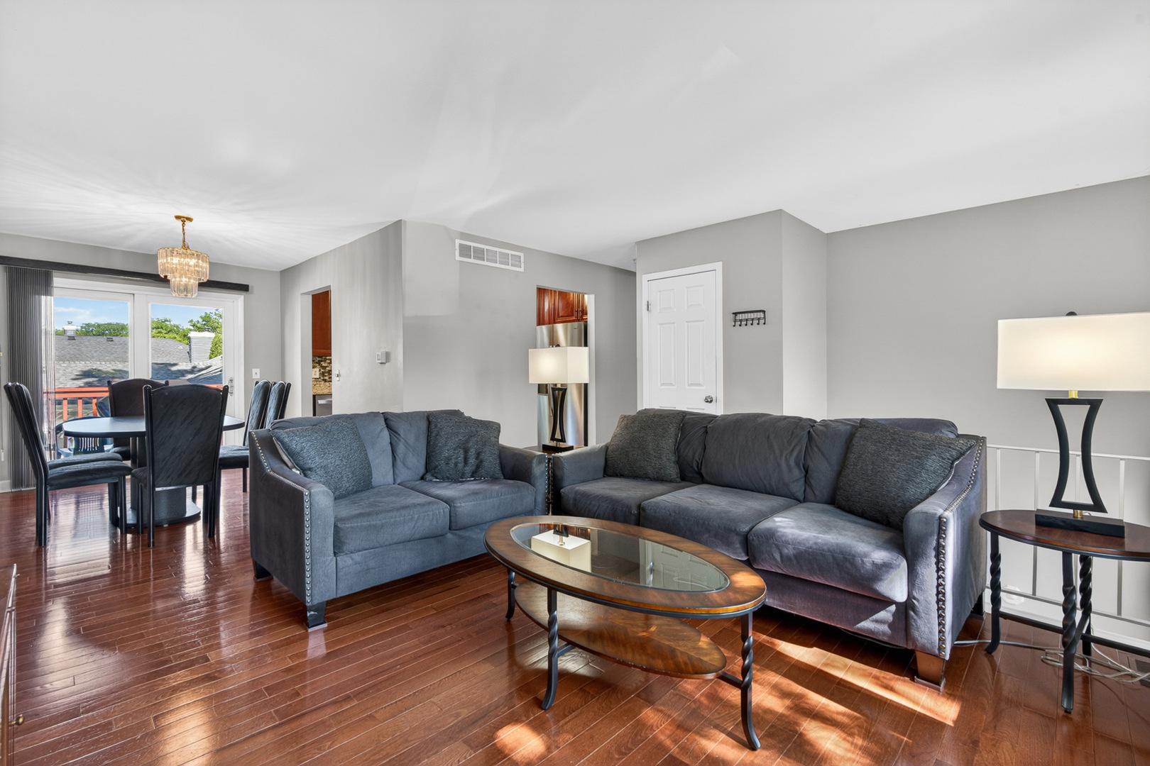 802 Prairie Avenue