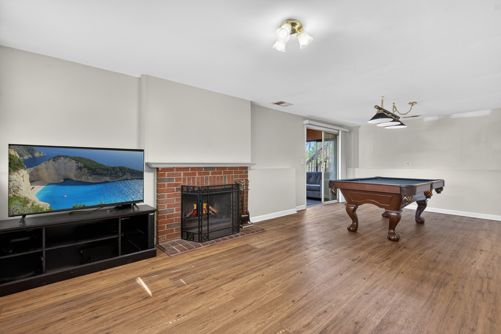 802 Prairie Avenue