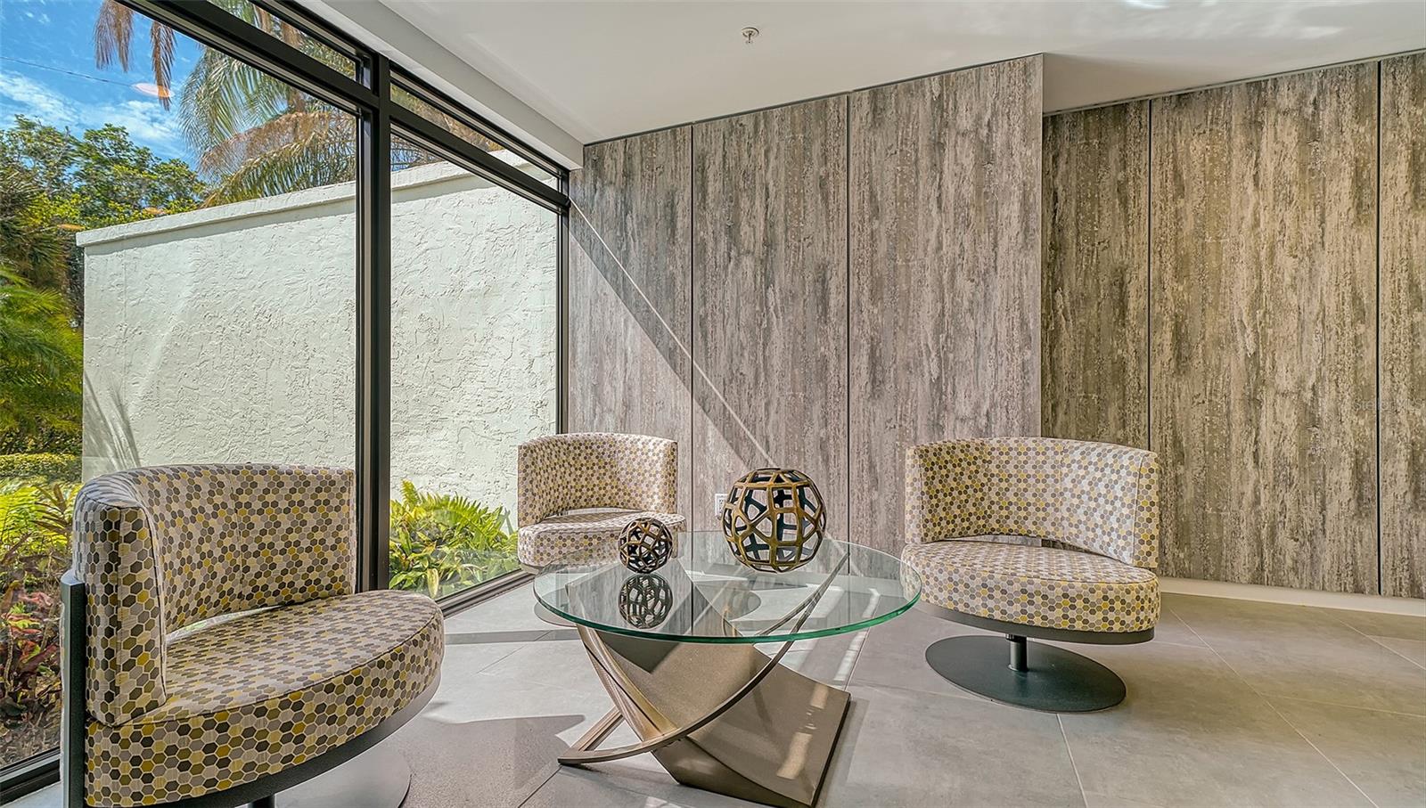 4822 OCEAN BLVD #10F