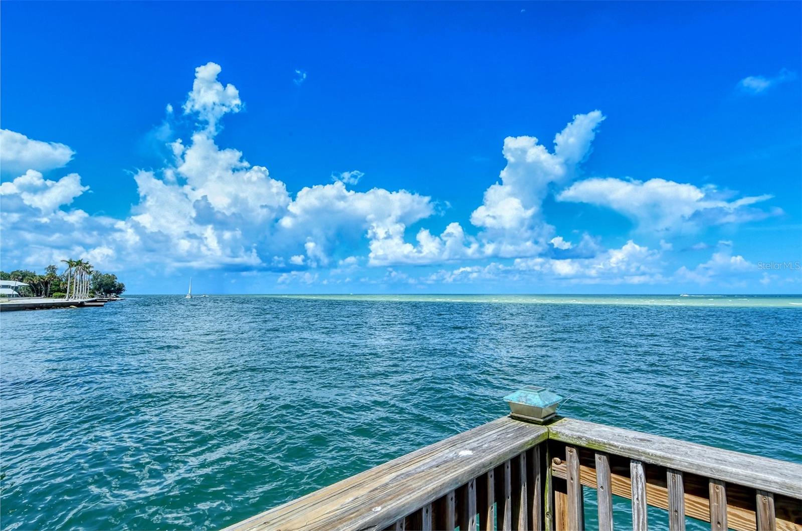 4822 OCEAN BLVD #10F