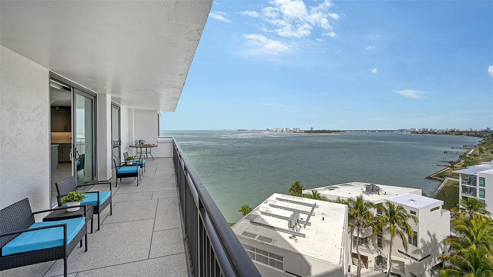 4822 OCEAN BLVD #10F