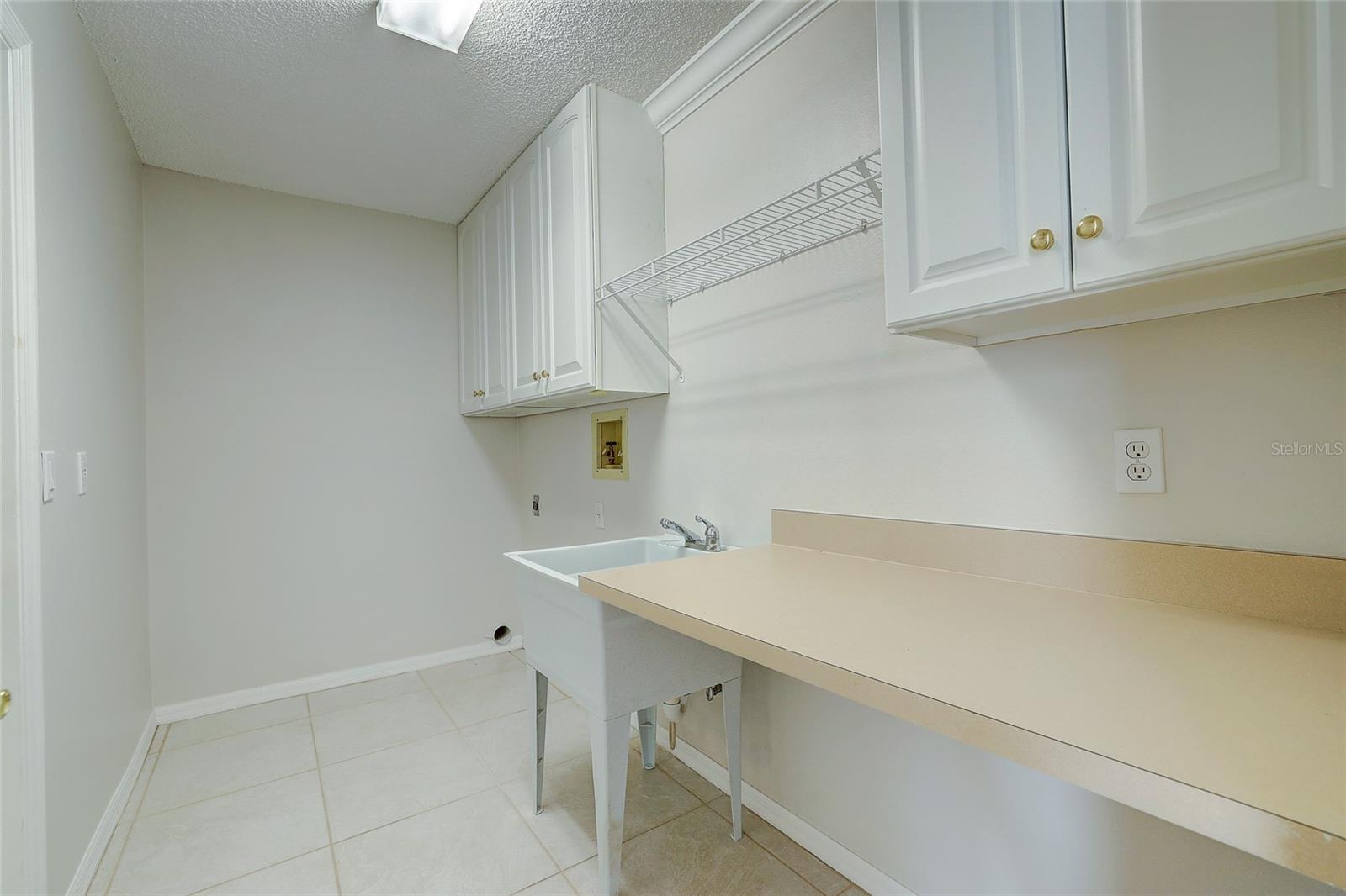 4589 DOVER STREET CIR E