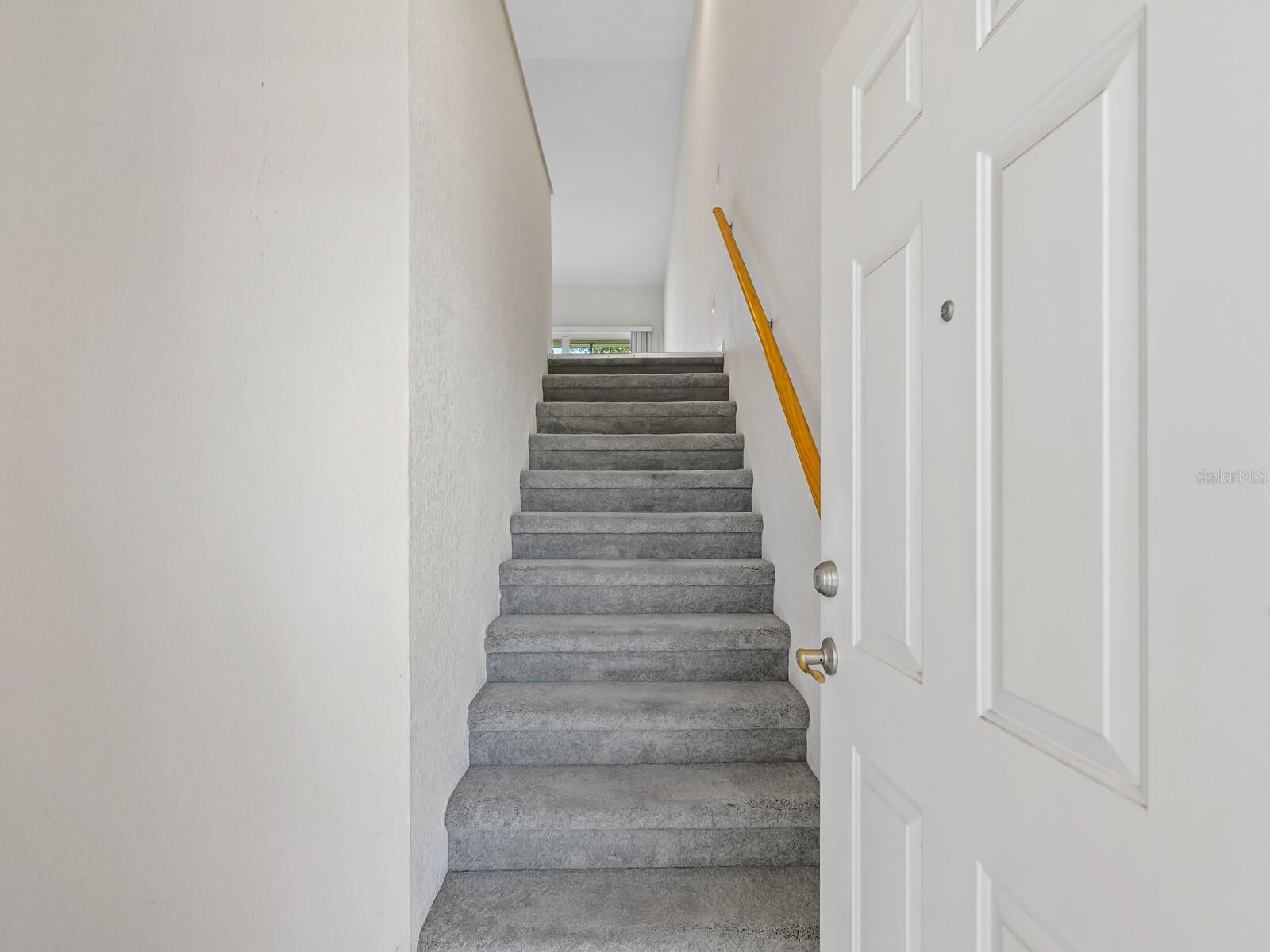 7335 FOUNTAIN PALM CIR #7335