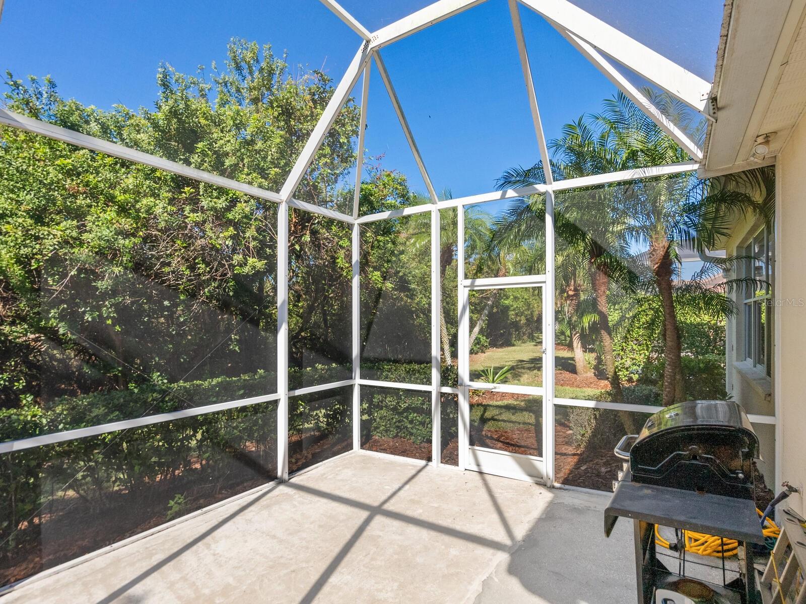 6642 TAILFEATHER WAY