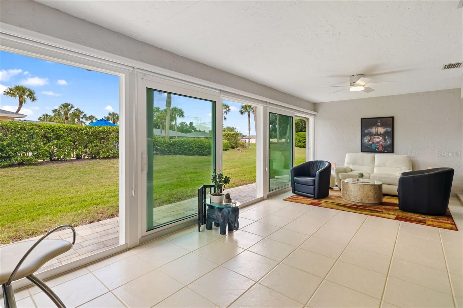 6940 W COUNTRY CLUB DR N #V-77