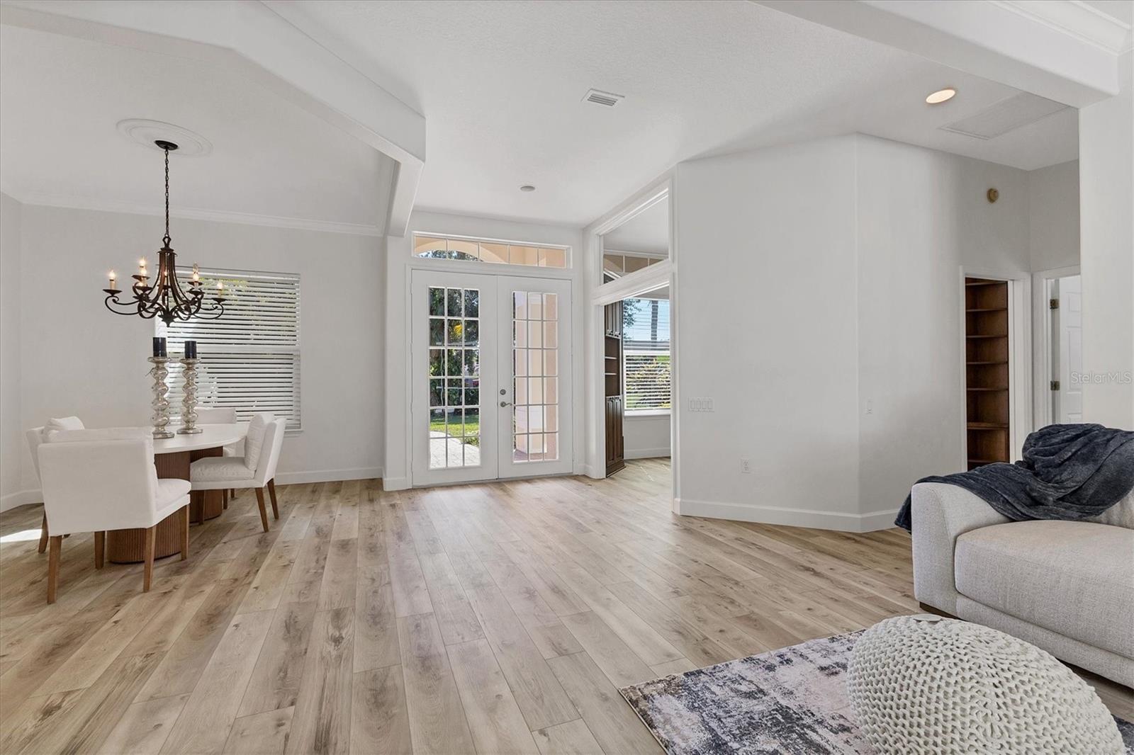 9238 13TH AVENUE CIR NW