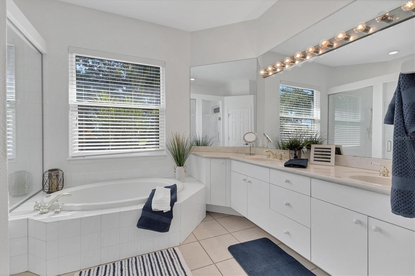 9238 13TH AVENUE CIR NW