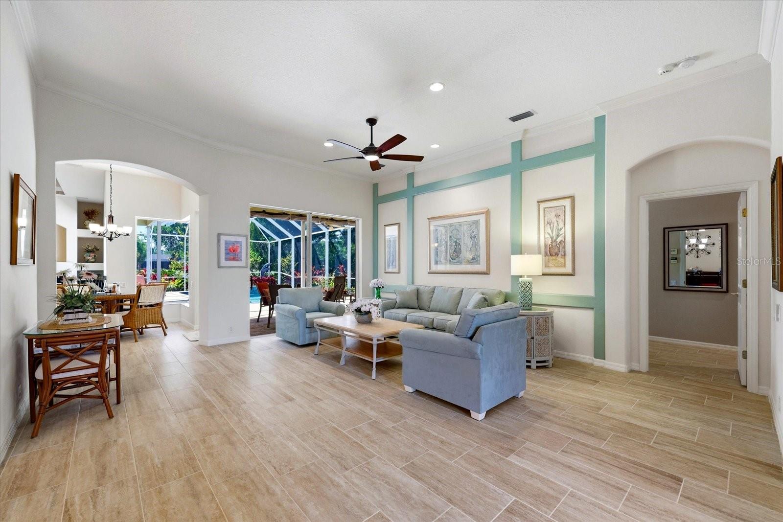 10010 CHERRY HILLS AVENUE CIR