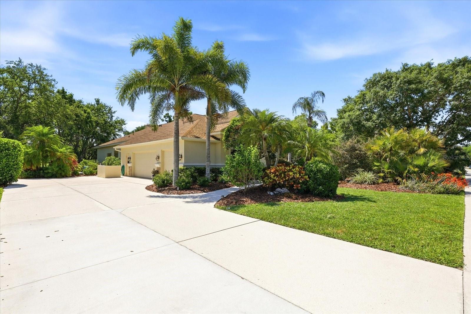 10010 CHERRY HILLS AVENUE CIR