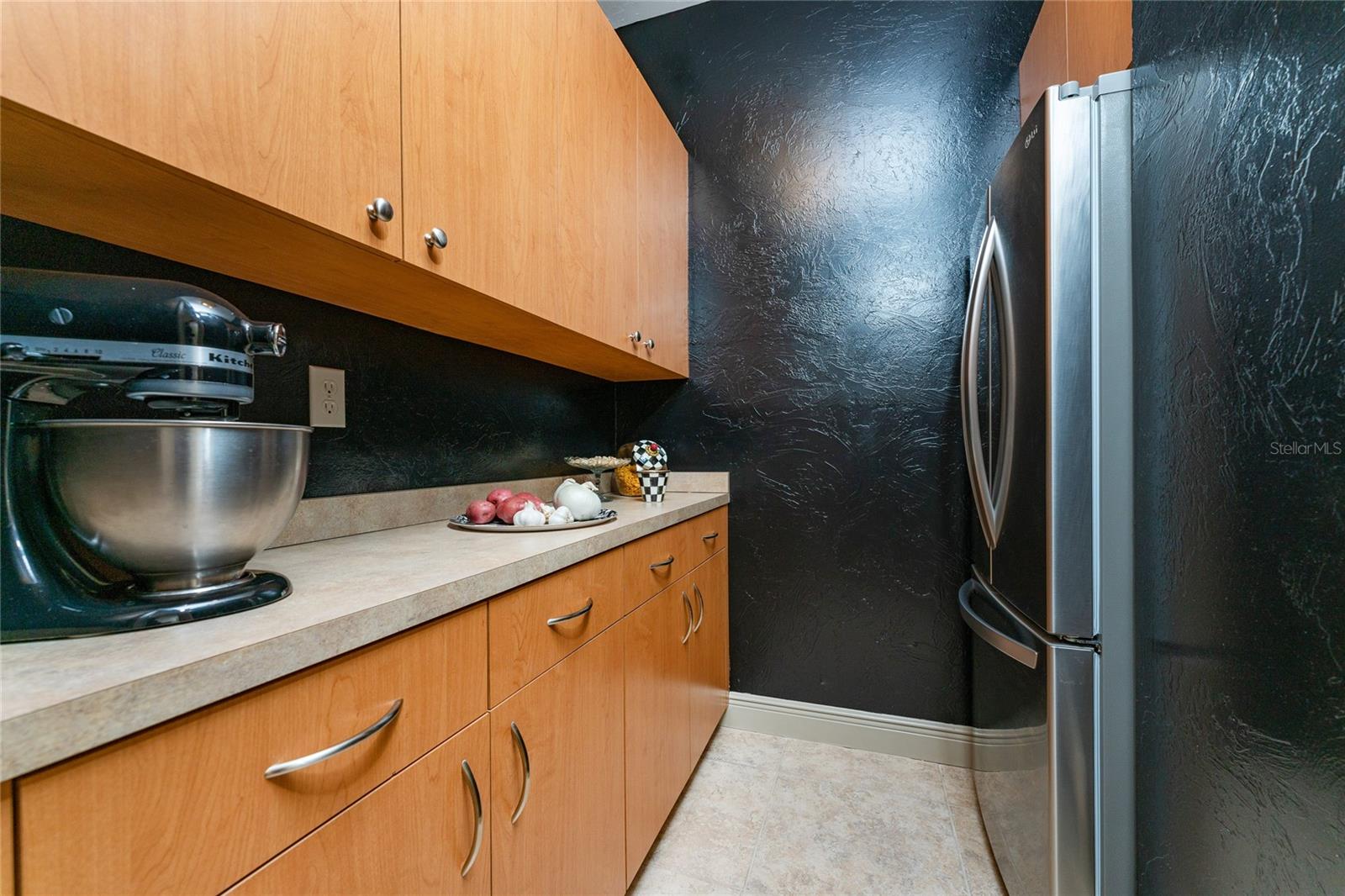 3954 CROOKED ISLAND DR