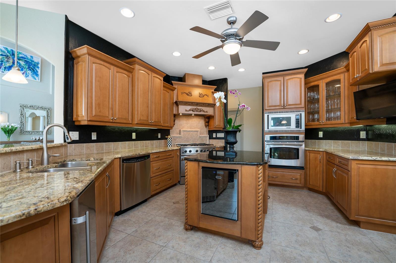 3954 CROOKED ISLAND DR