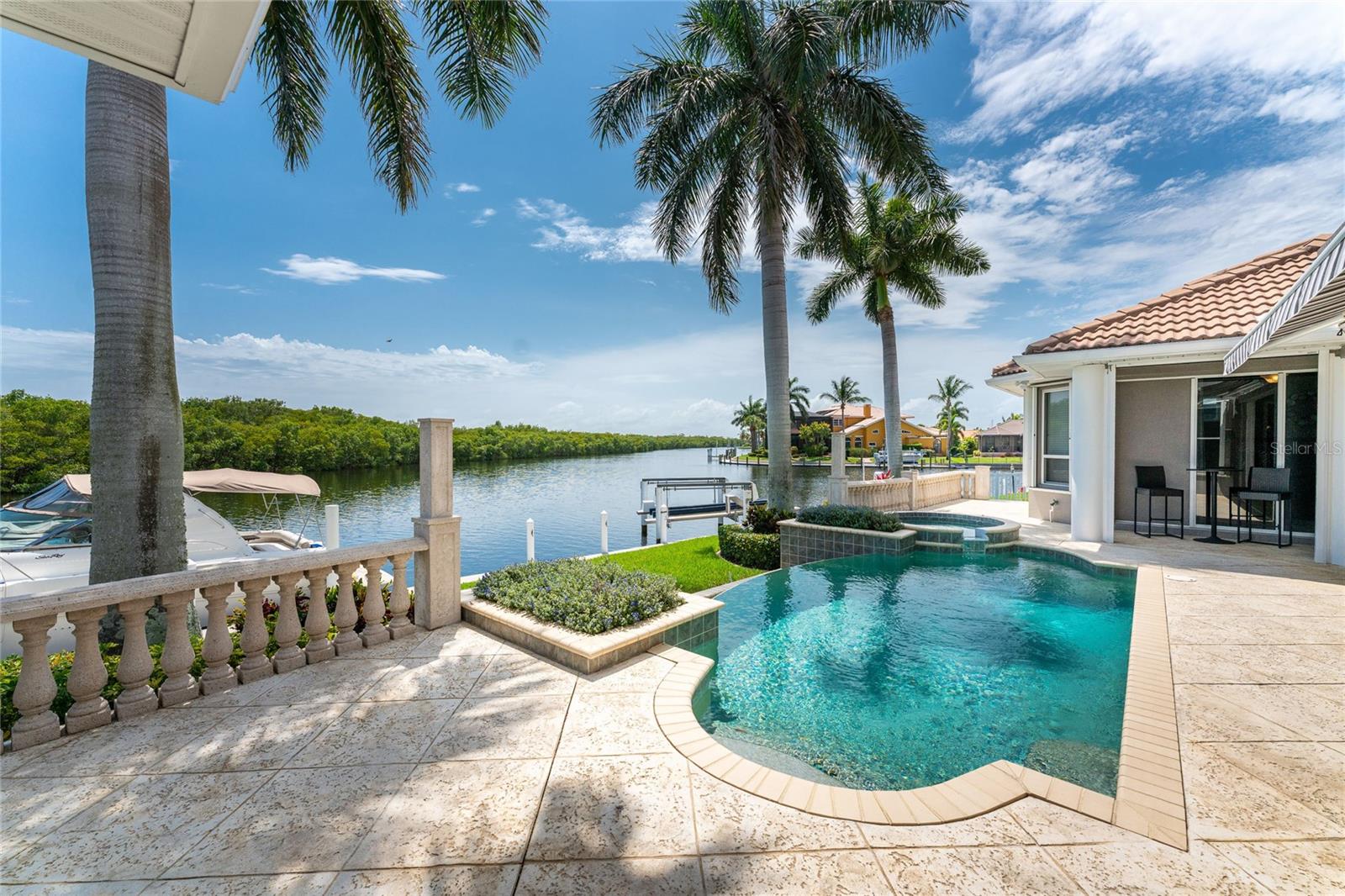 3954 CROOKED ISLAND DR