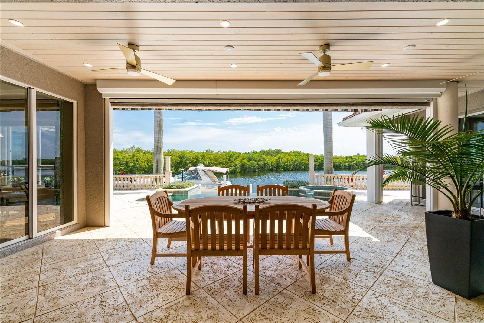 3954 CROOKED ISLAND DR