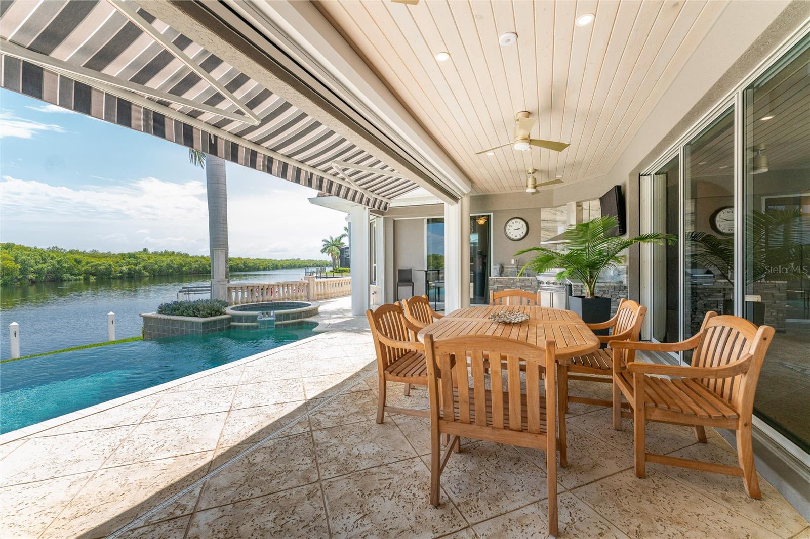 3954 CROOKED ISLAND DR