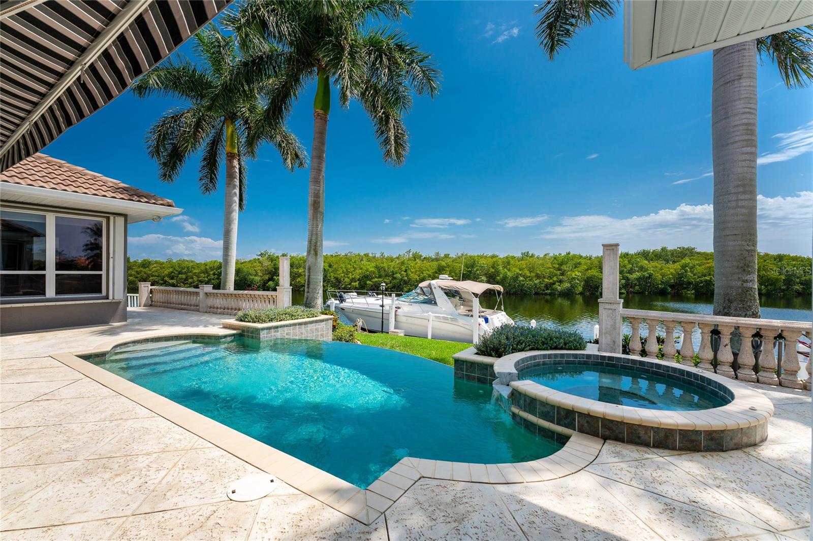 3954 CROOKED ISLAND DR