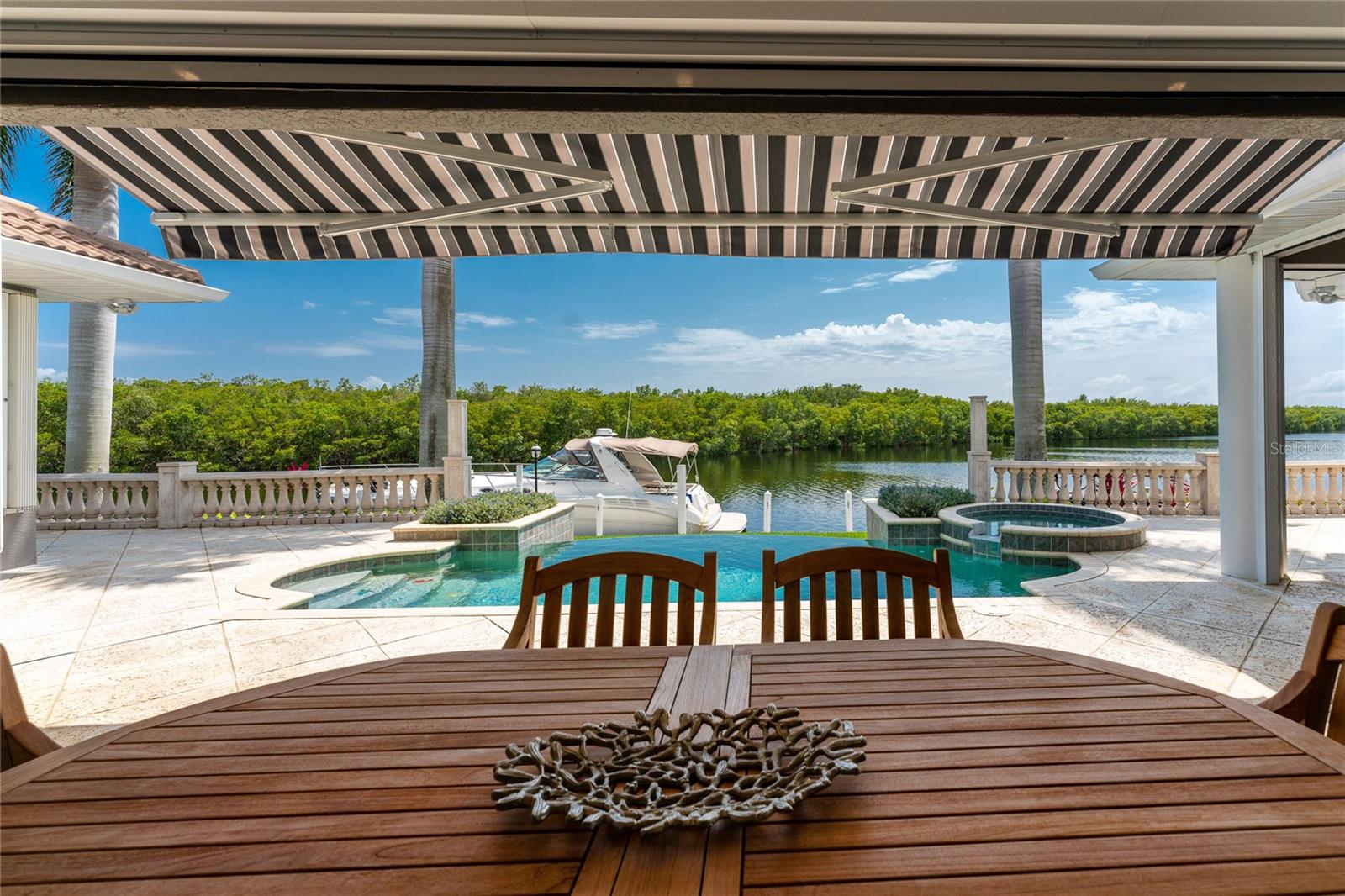 3954 CROOKED ISLAND DR