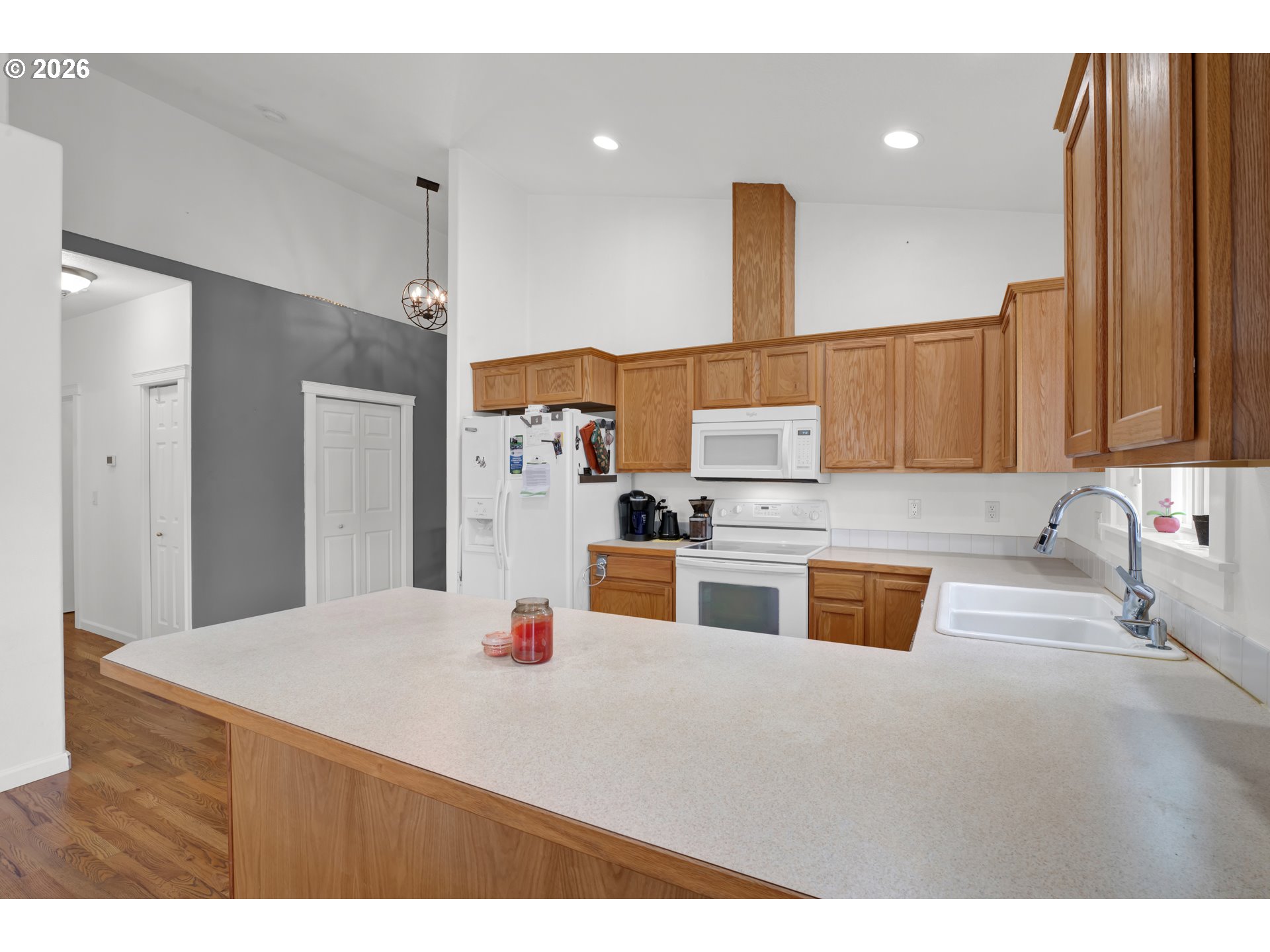 3392 FALCON DR