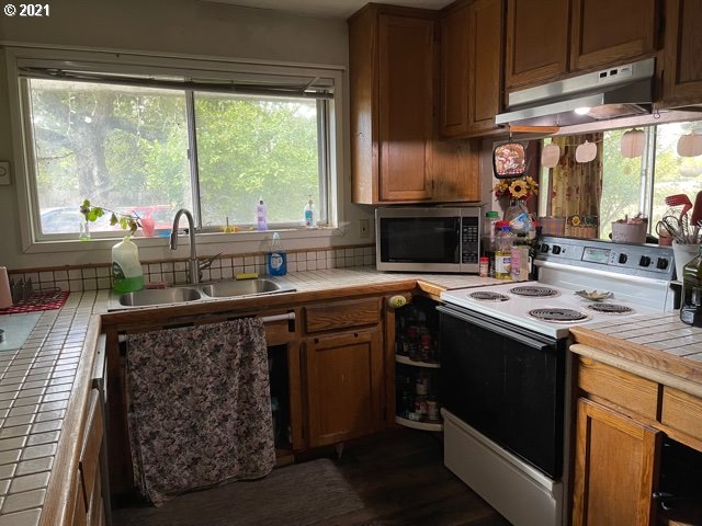 37811 UPPER CAMP CREEK RD