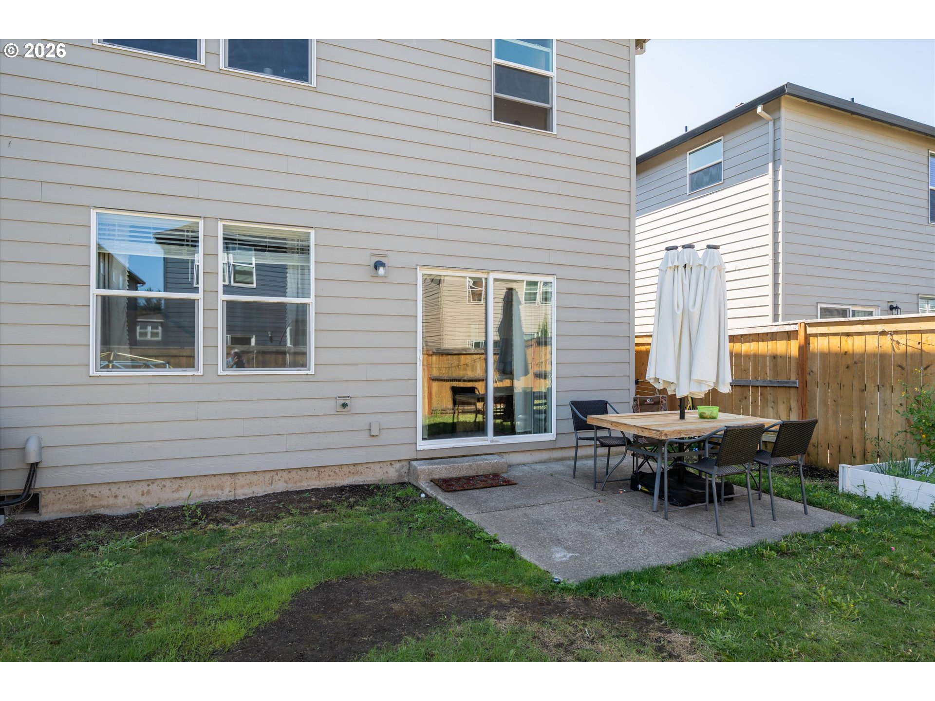 2906 V ST