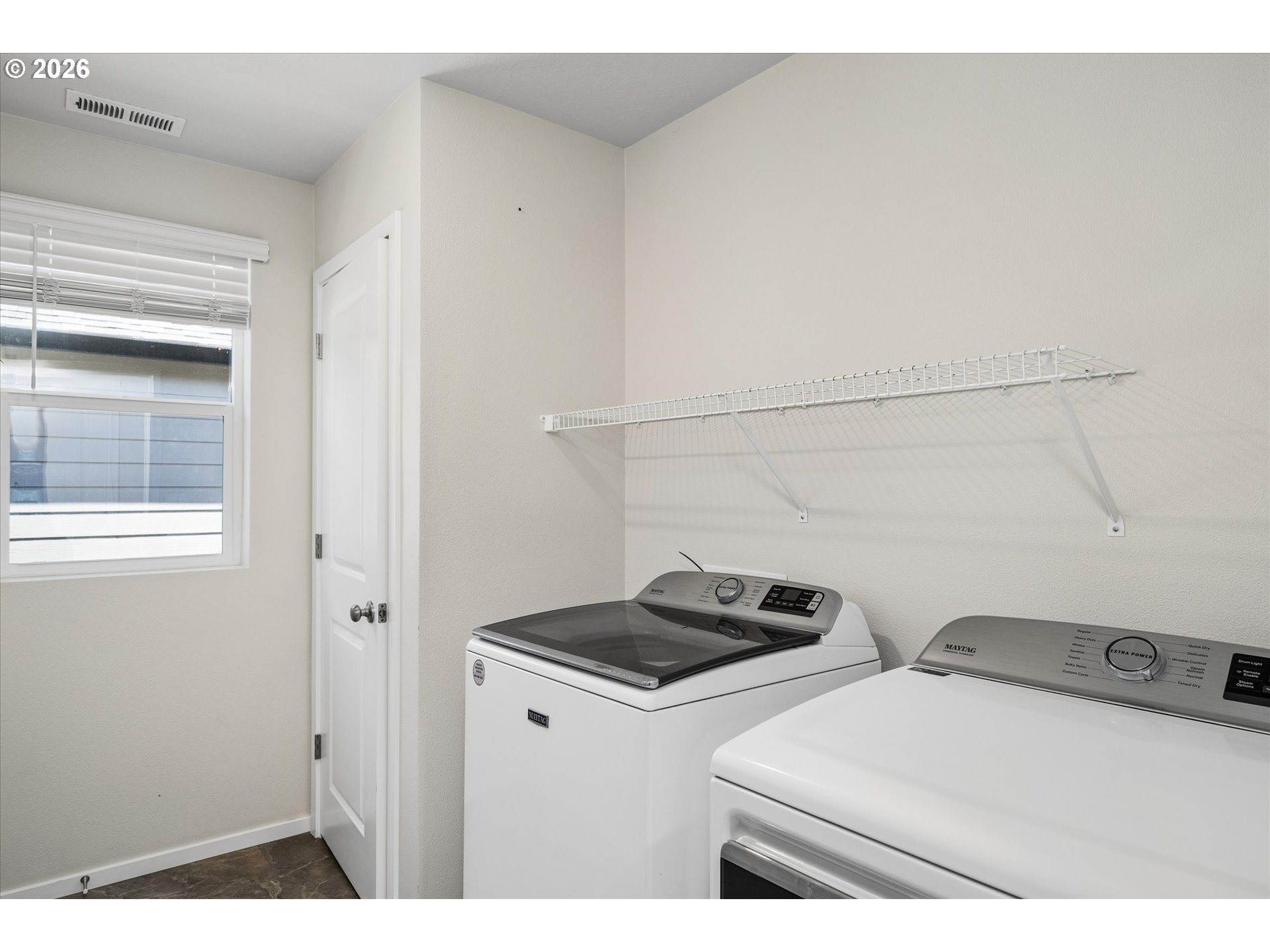 2906 V ST