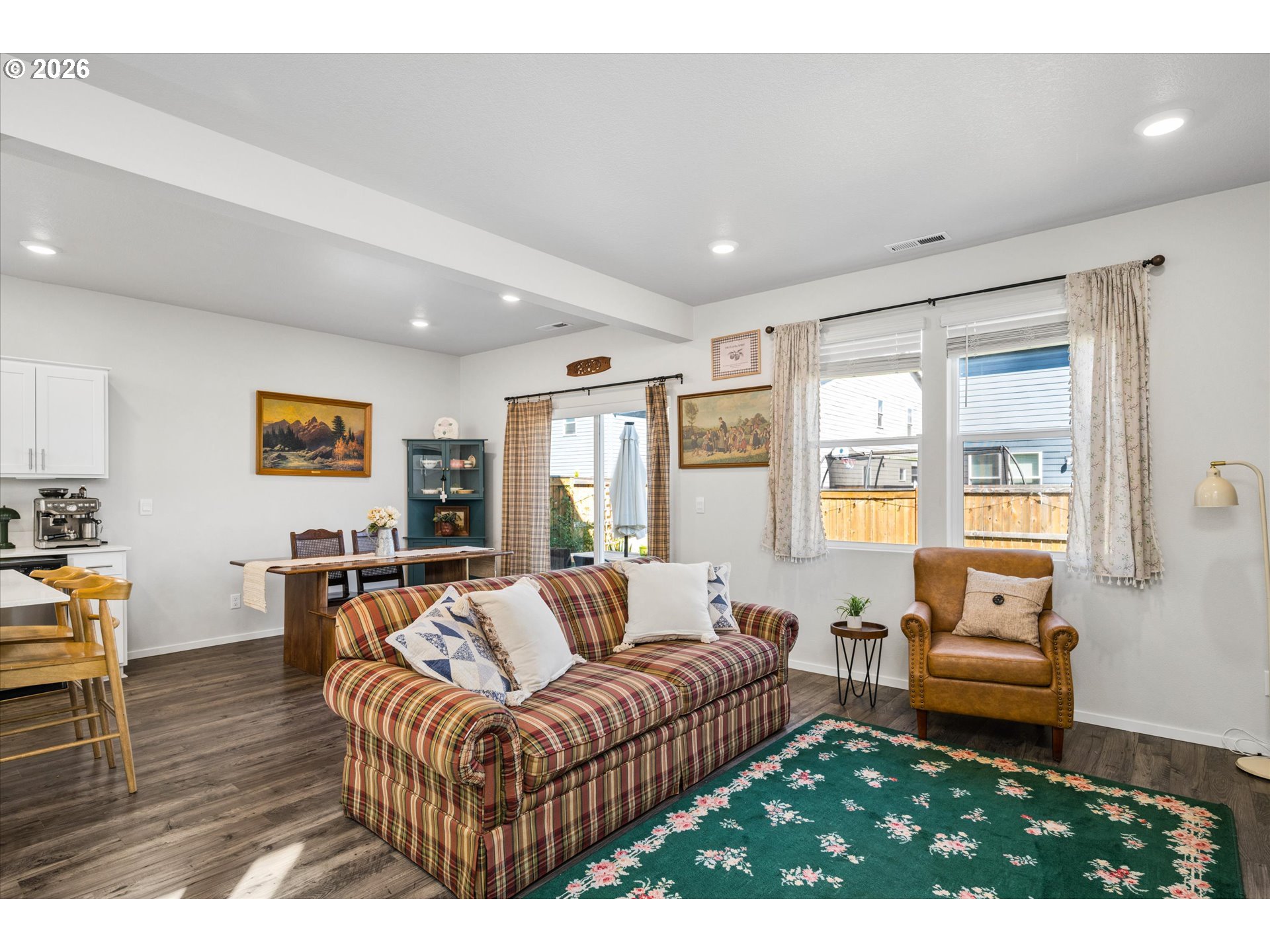 2906 V ST