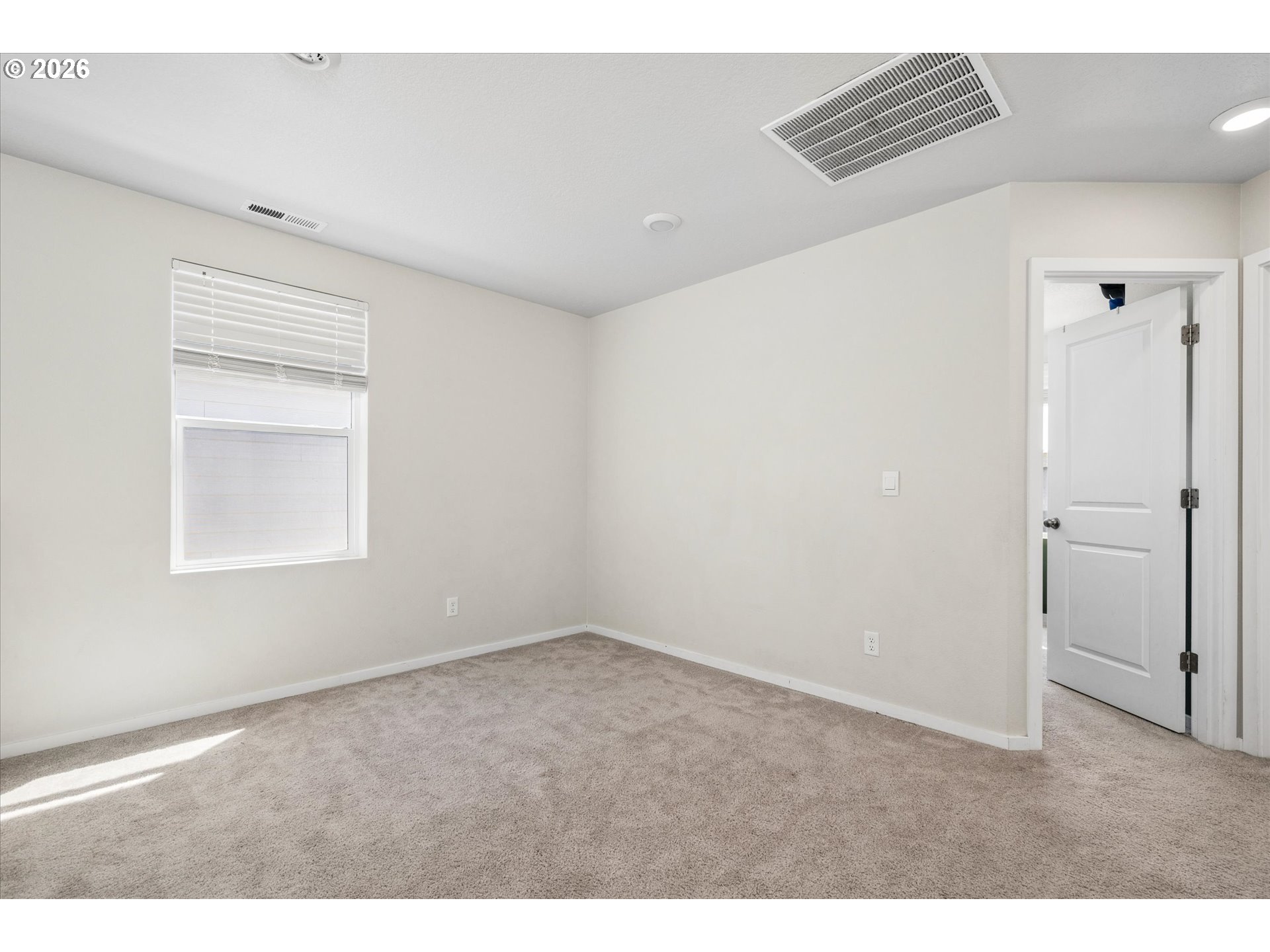 2906 V ST