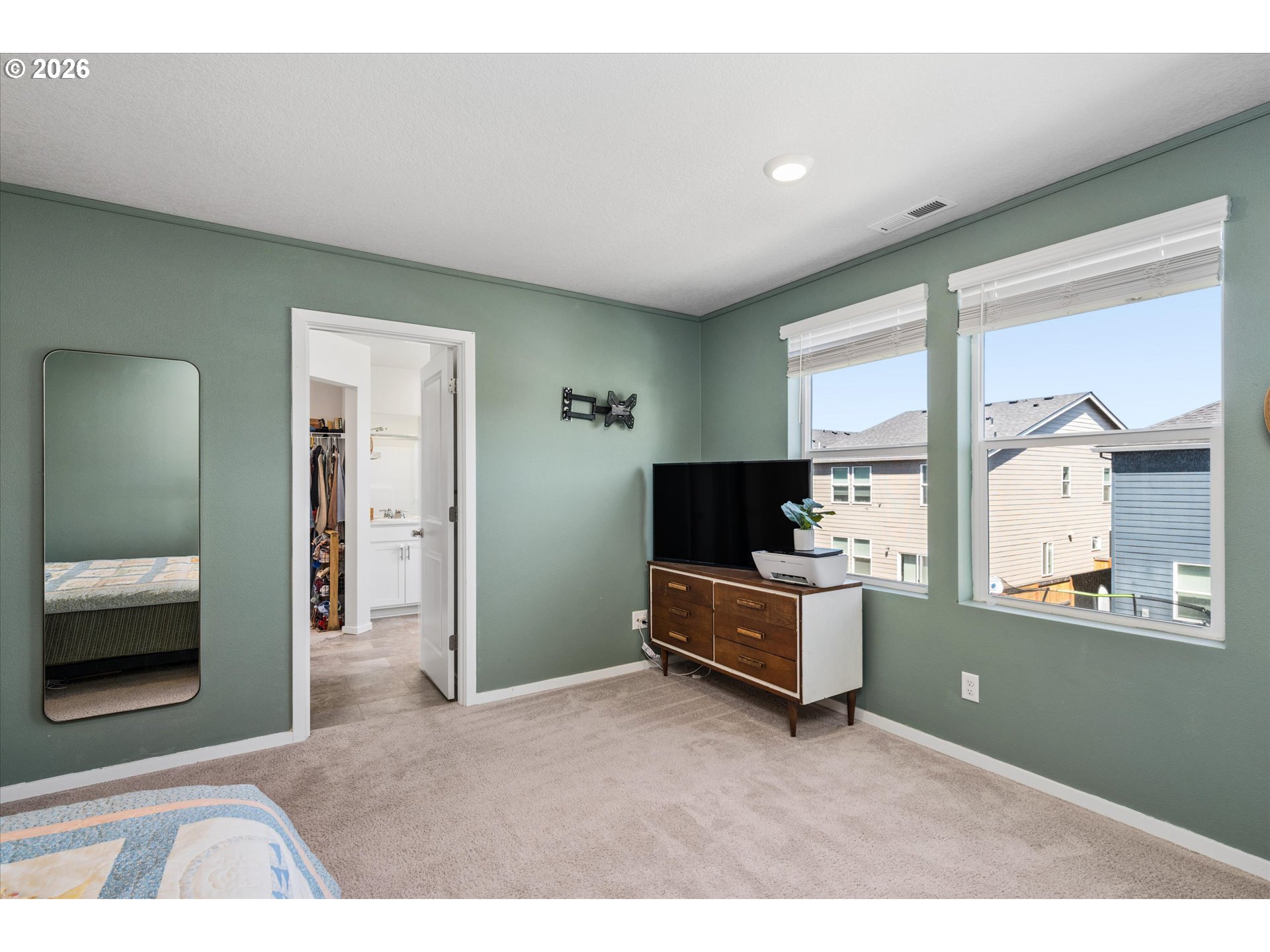 2906 V ST
