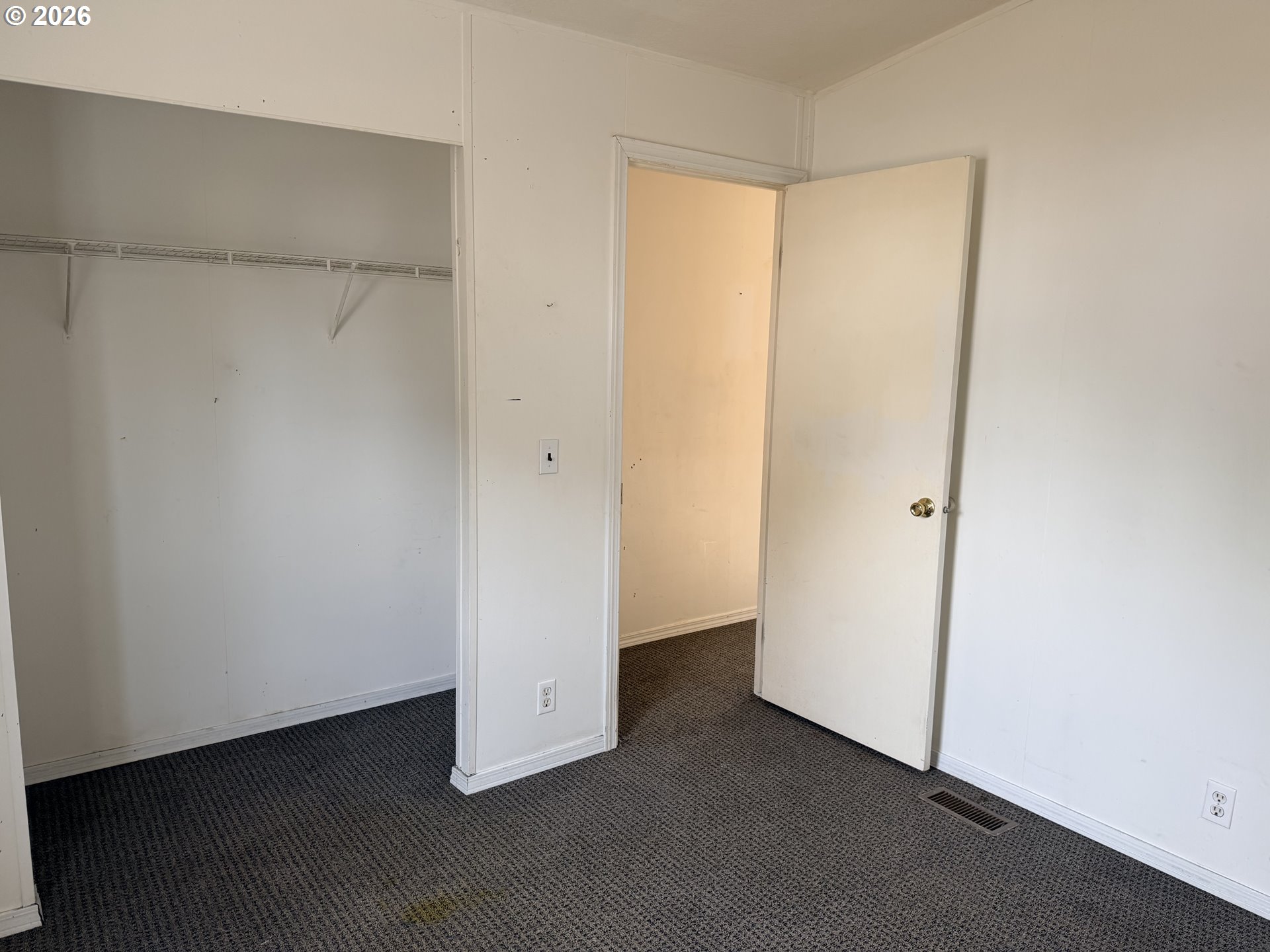 700 N MILL ST 100