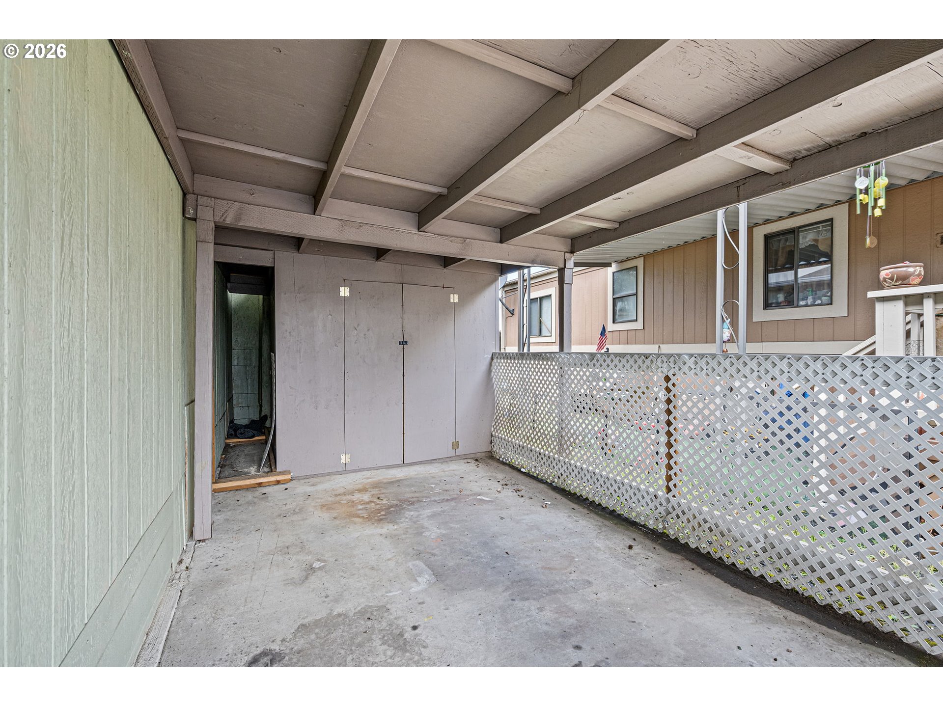 2150 LAURA ST 65