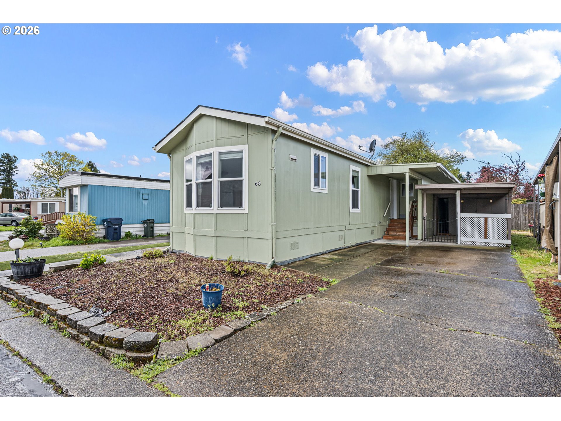 2150 LAURA ST 65