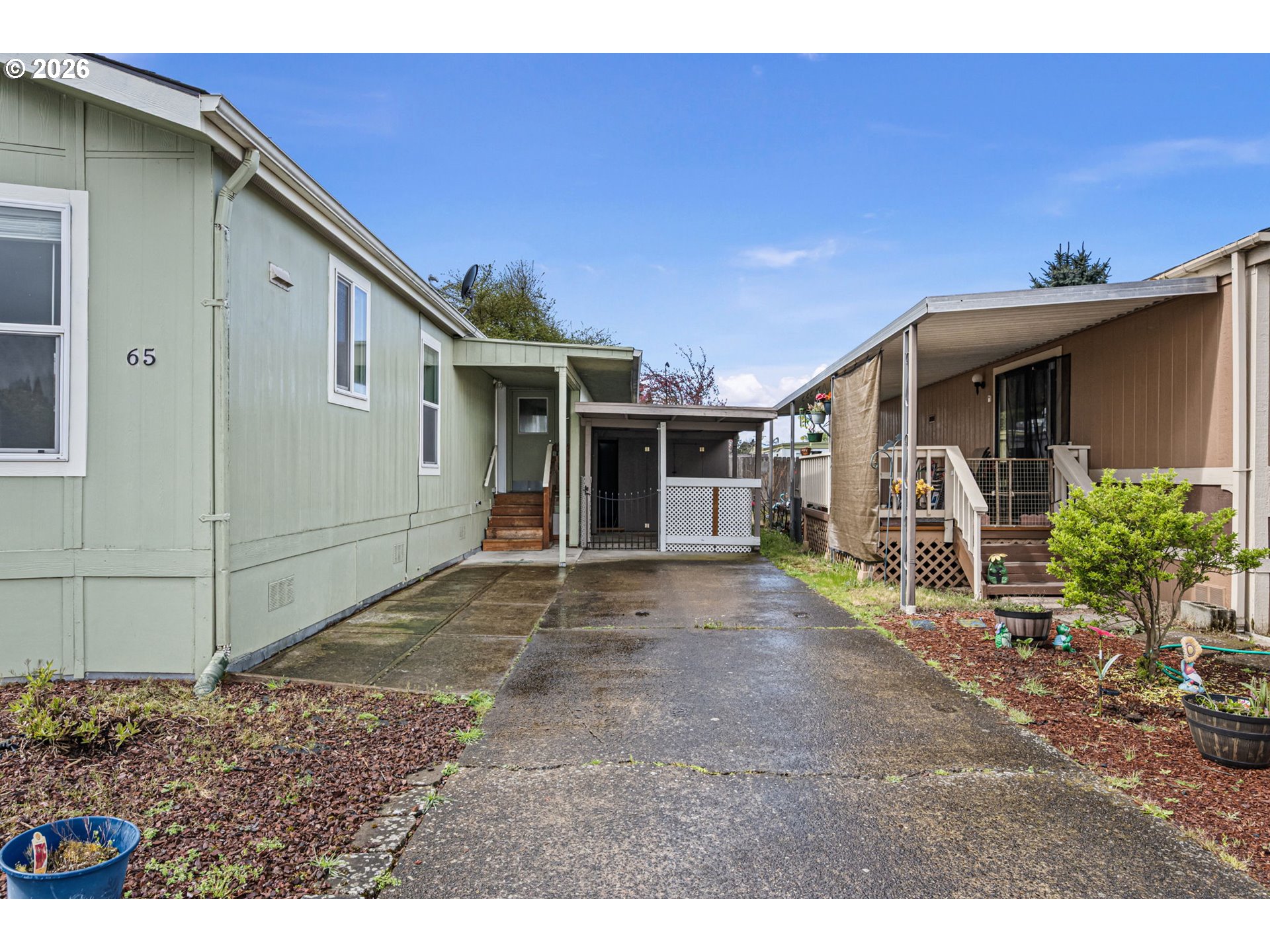 2150 LAURA ST 65