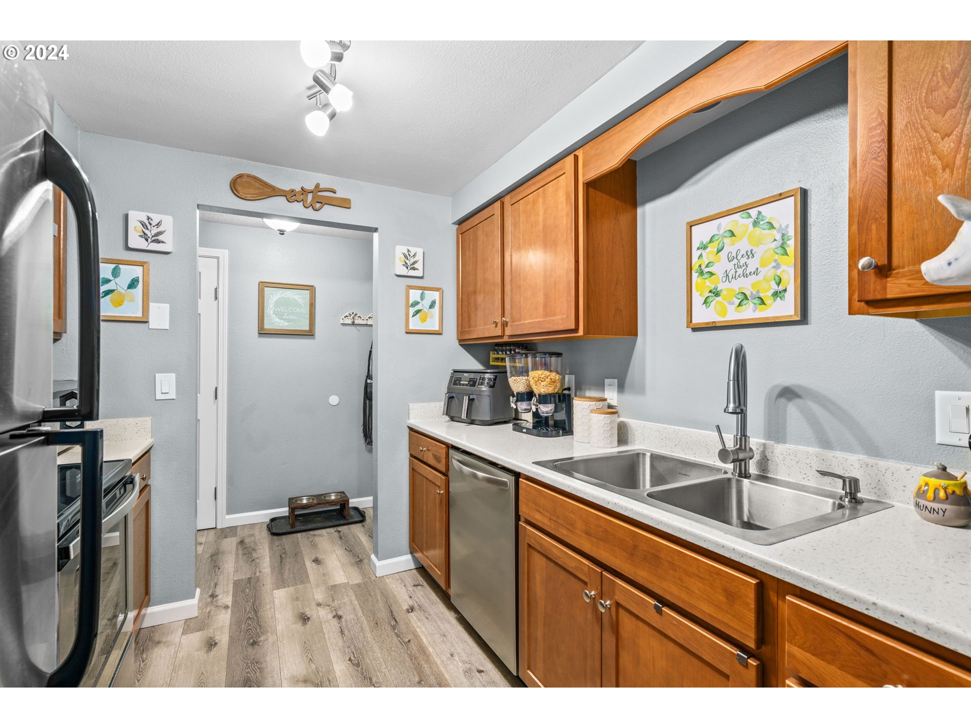 2619 CENTENNIAL BLVD