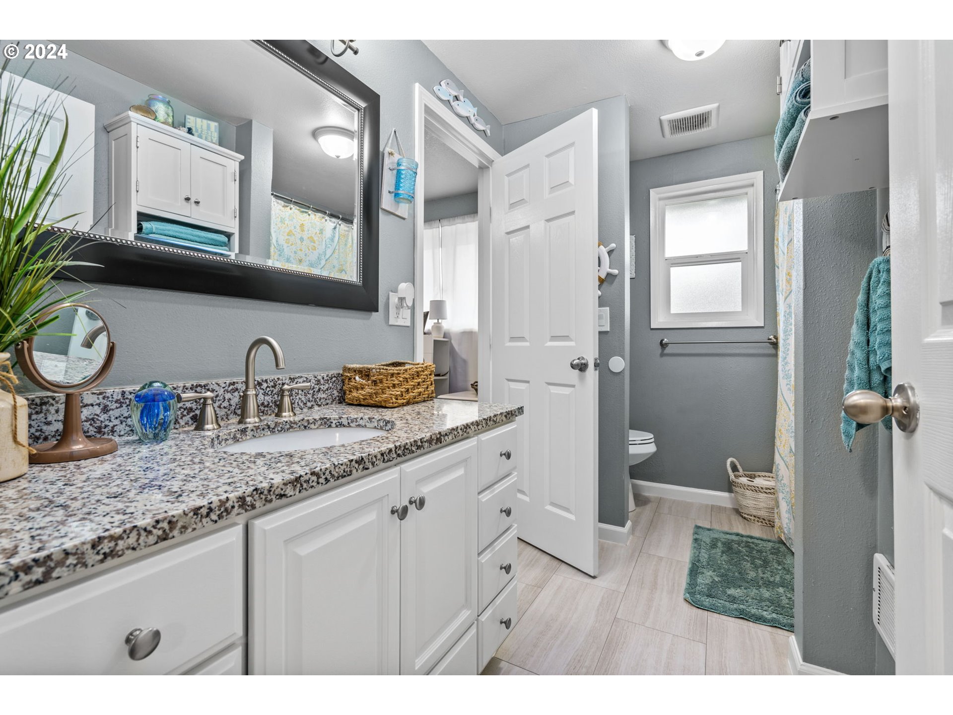 2619 CENTENNIAL BLVD