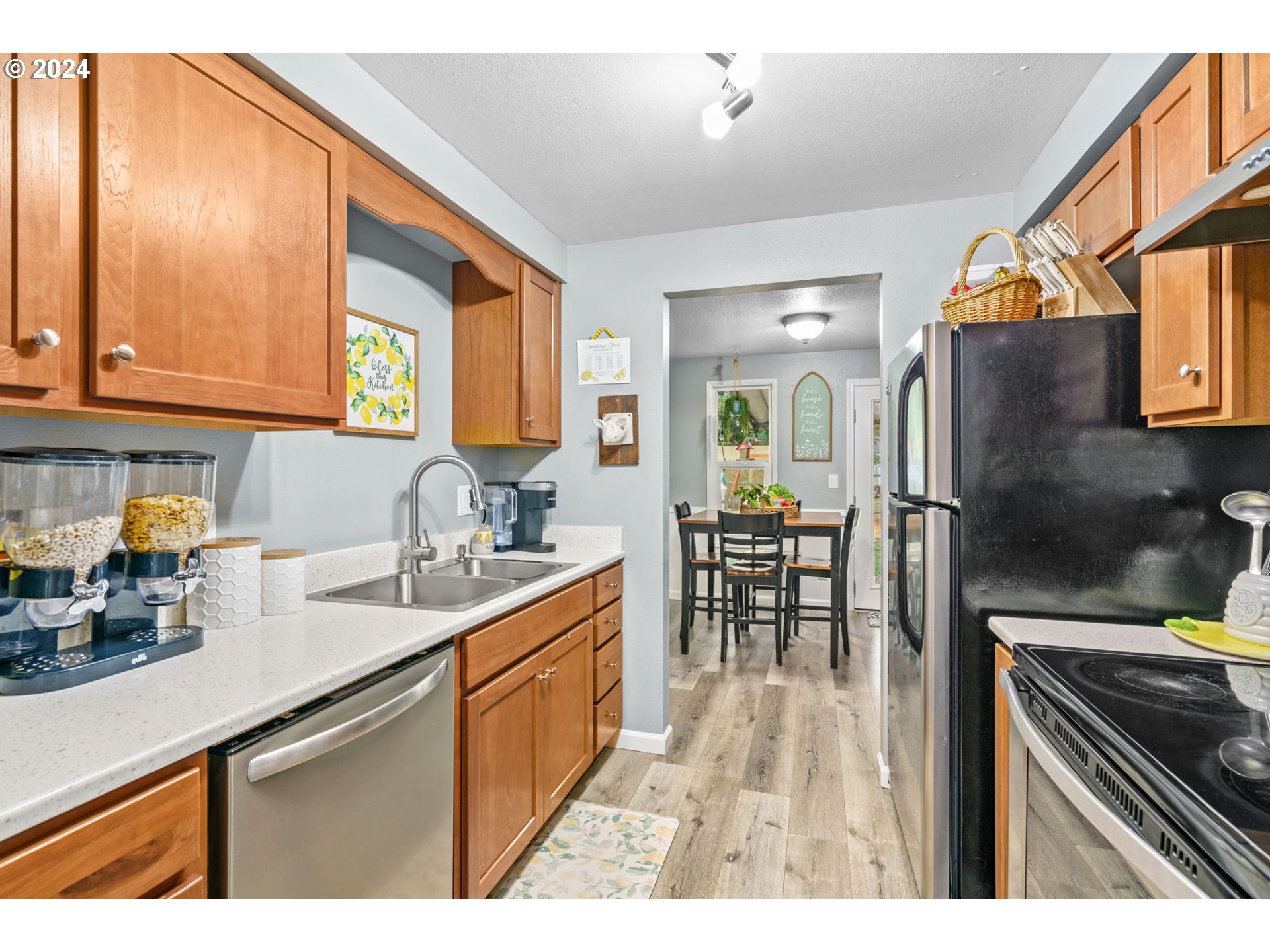 2619 CENTENNIAL BLVD