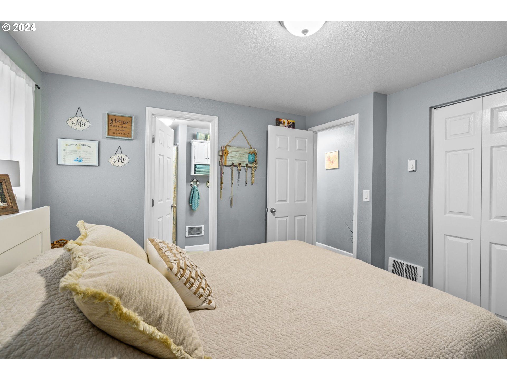 2619 CENTENNIAL BLVD