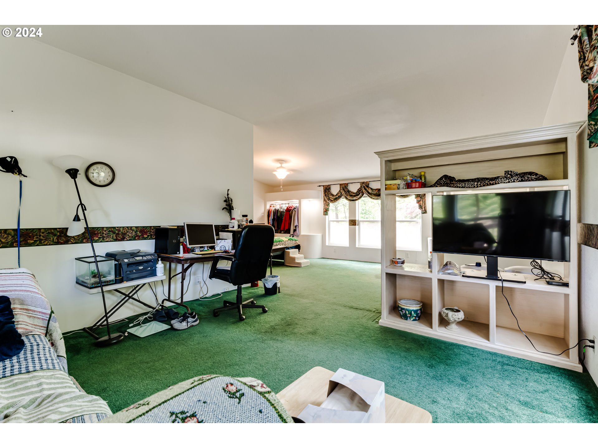 84842 S WILLAMETTE ST